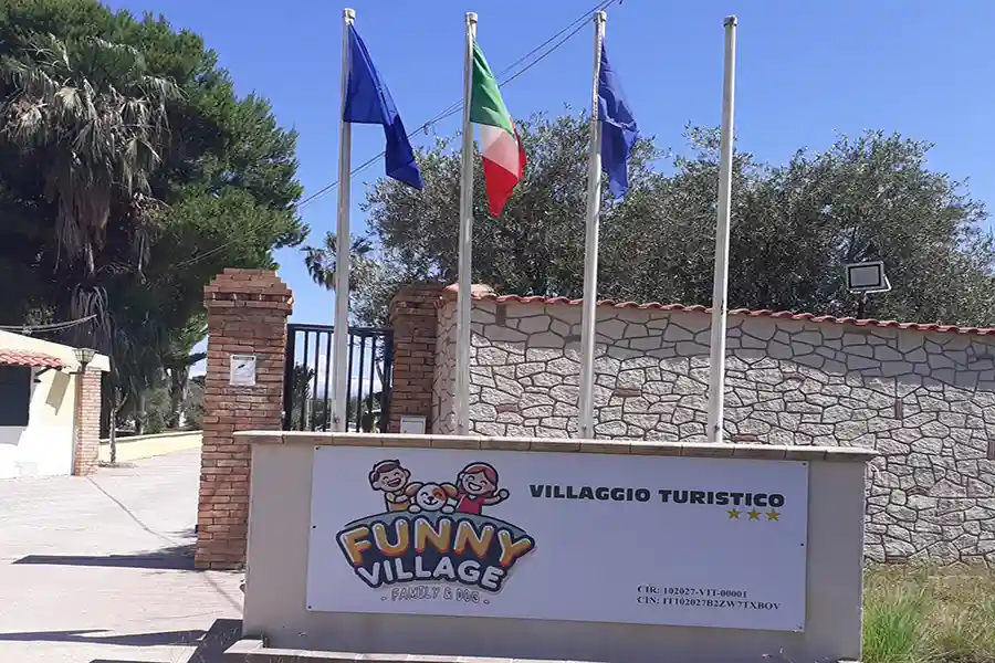 Ingresso villaggio